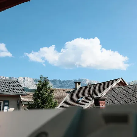 En Plein Centre Du Village ! *